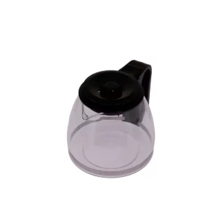 Cette photo nous présente la verseuse noire conique avec couvercle adaptable de la marque Home Equipement. La verseuse est vue dans son ensemble, en 3/4 face. Le couvercle est fermé