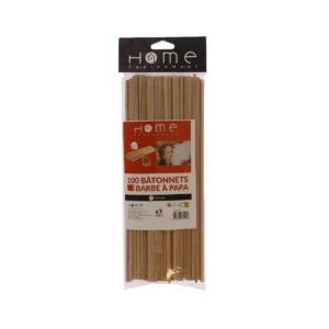 Sur cette photo, nous voyons les 100 bâtonnets en hêtre pour barbe à papa dans leur emballage. Marque Home Equipement