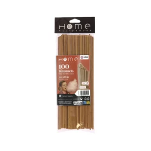 Sur cette photo, nous voyons les 100 bâtonnets en hêtre pour barbe à papa dans leur emballage. Marque Home Equipement