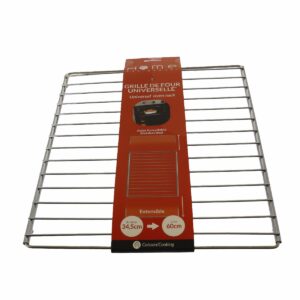Cette photo montre la grille extensible 39 à 60 cm pour four de la marque Home Equipement ainsi que son emballage, en vue de face