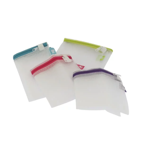 Cette photo nous présente les 4 filets de lavage pour lave-linge de la marque Home Equipement, de référence 92009